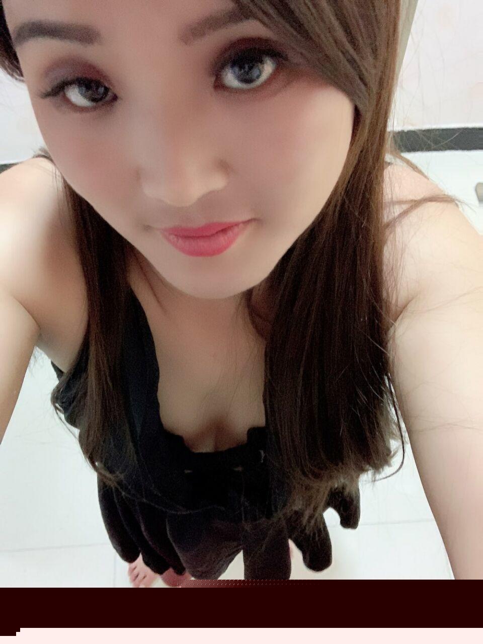 精虫上脑，炮打金轮广场风骚女！ 第2张