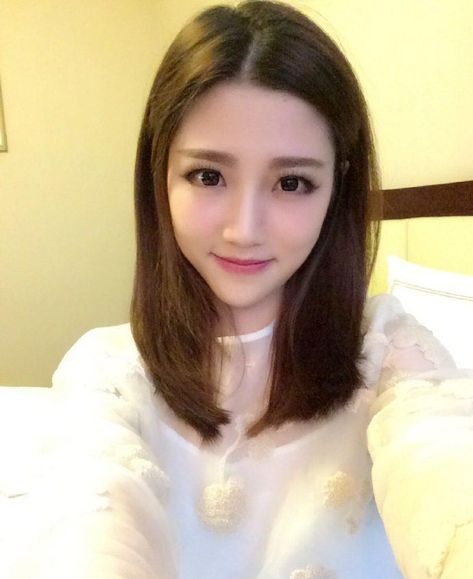 福田陌亿：逼紧水多，大奶肤白，人美呆萌骚 第1张