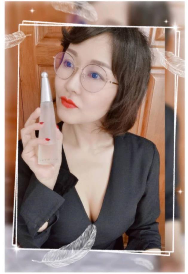 娇小少妇 第1张