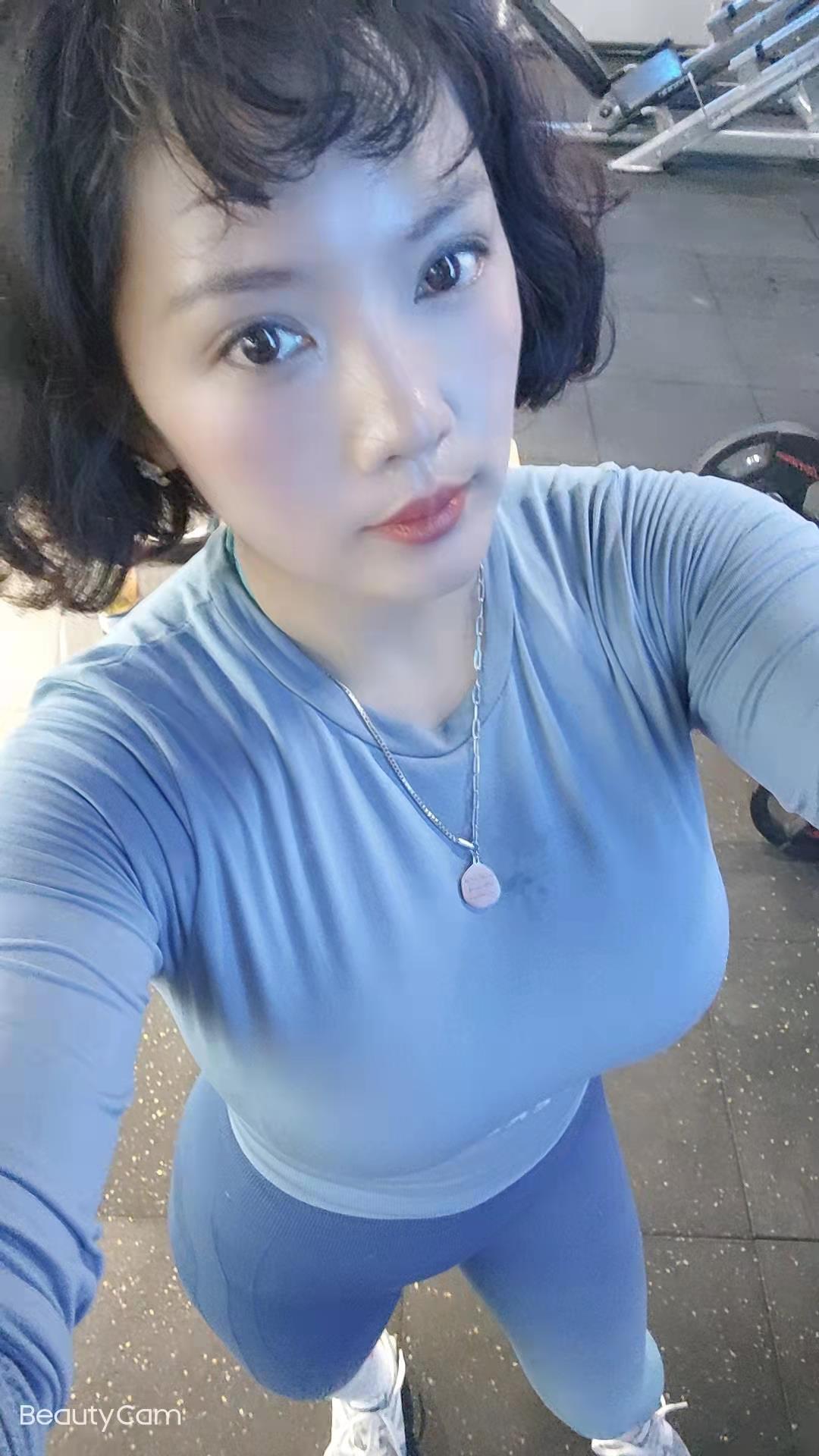 38E大波肥臀健身妹 第3张