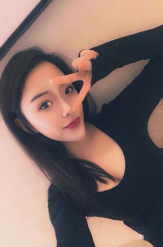 香坊丰满小妹女，草的挺舒服 第1张