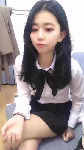 西安高新区妹子 第1张