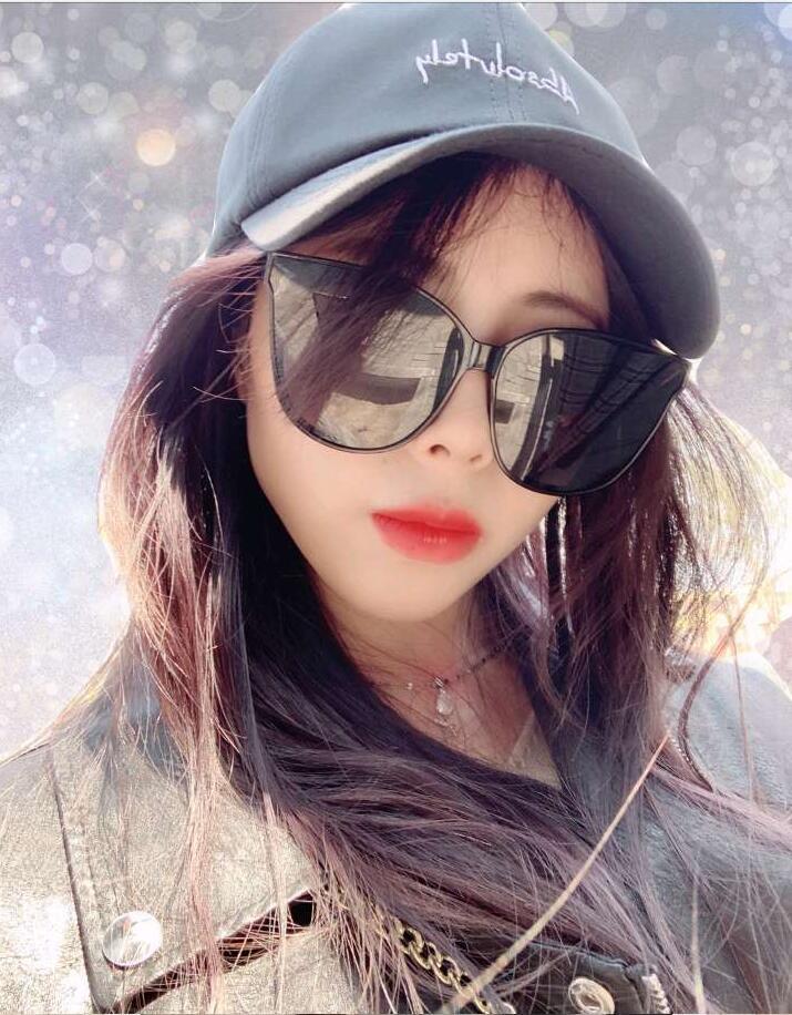 兼职舌吻风骚的妹子 第2张